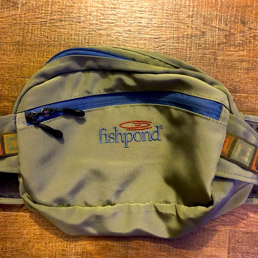 New!! Fishpond brand waist pack for fishing or any outdoor activities!